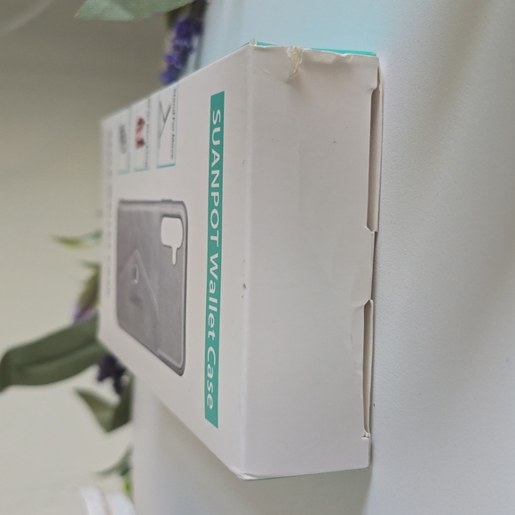 ⭐️ IPhone 13 Pro Max Case with Card Holder - Picture 9 of 11